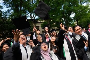 Graduados del MIT 2026 son inspirados a enfrentar desafíos difíciles