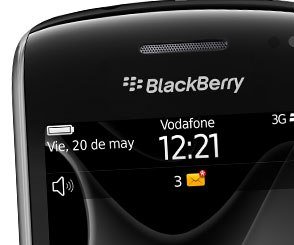 Vodafone lanza en exclusiva el Blackberry Curve 9380 By Pachá