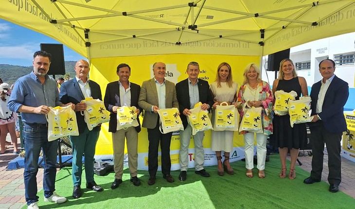 Andalucía lanza formación digital gratuita en la playa este verano