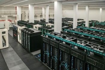 El Gobierno lanza cinco nodos de inteligencia artificial en toda España