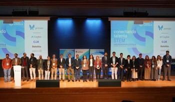 Universidad Loyola conecta a estudiantes con más de 50 empresas STEM para impulsar su carrera profesional