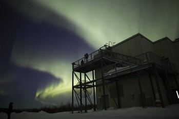 Estudiantes del MIT investigan la física del plasma bajo la aurora en Alaska