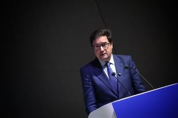 España lidera la fotónica gracias a políticas públicas y talento, afirma Óscar López