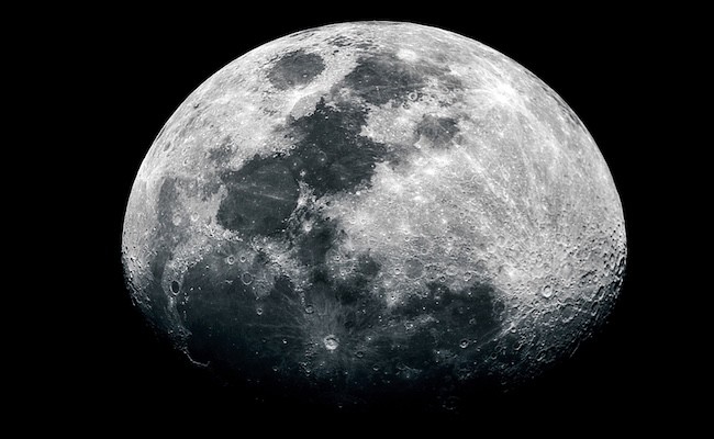Viasat se asocia con empresas británicas para crear red de comunicaciones lunar